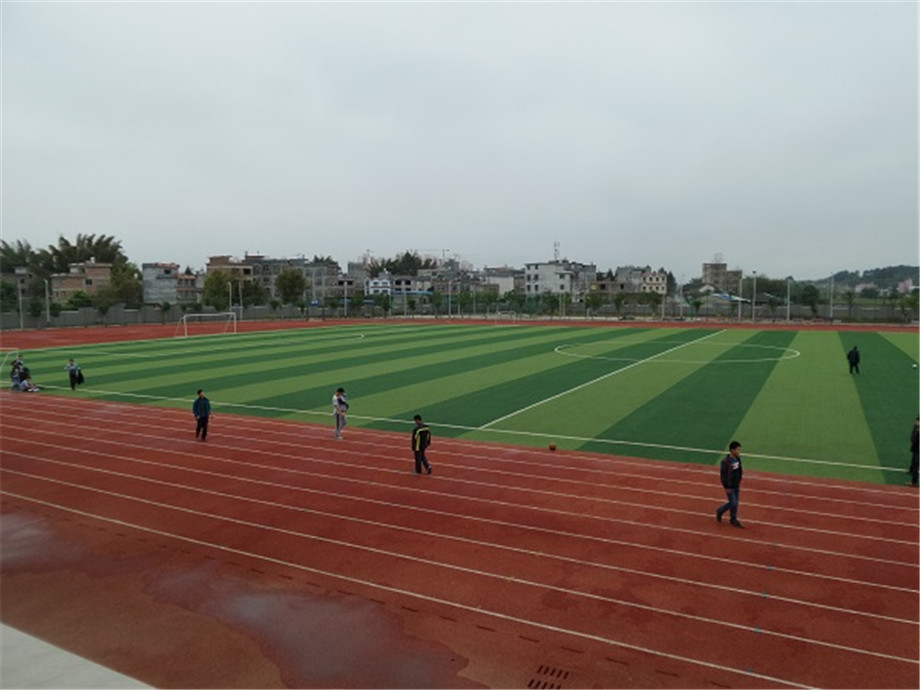 賀州高中塑膠跑道1