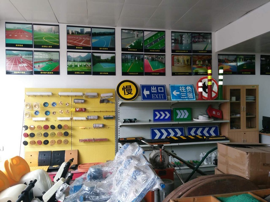 CA70E048ABC8DD917A3F5DA70D25A1B1