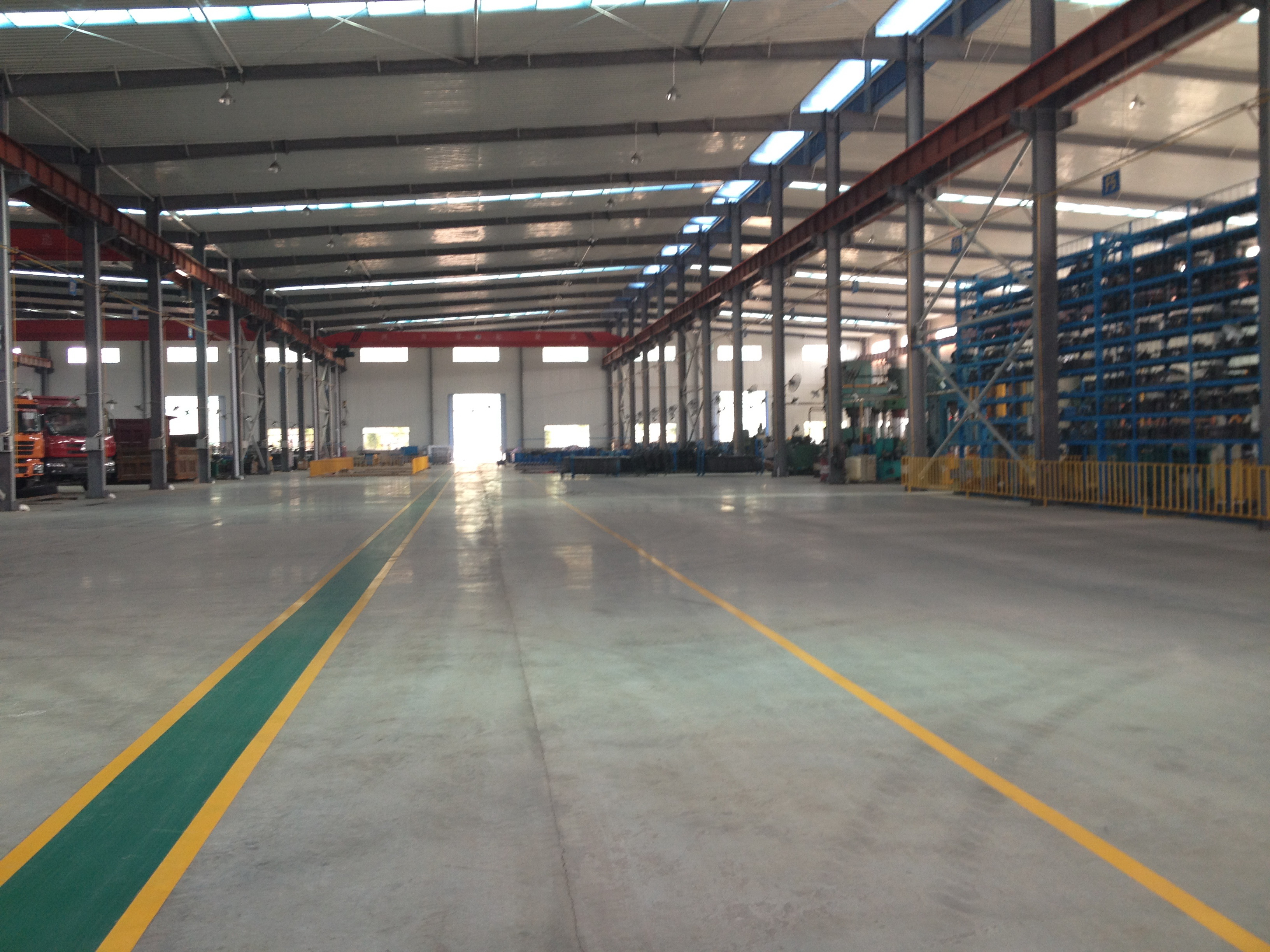 宏華機(jī)械金剛砂耐磨地坪2